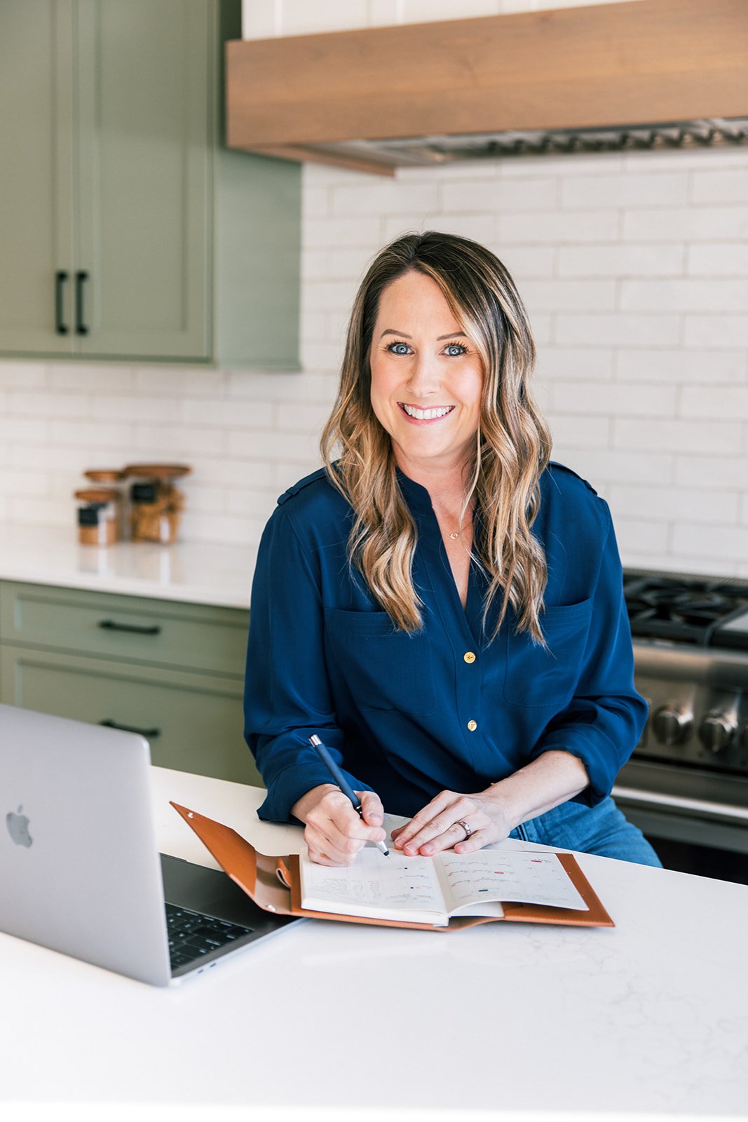 Declutter your mind with tips from Cary Fong, professional organizer